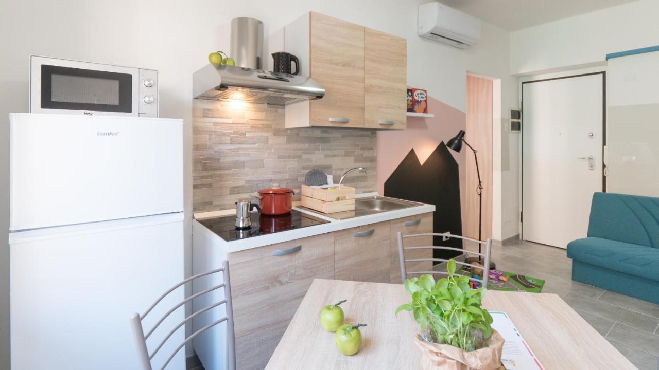 Babyaccommodation Family Panoramic II Pietra Ligure Bagian luar foto