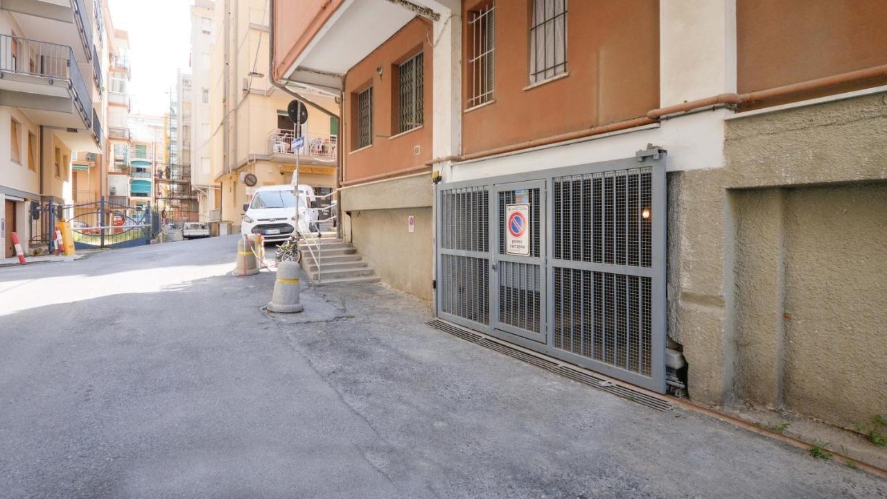 Babyaccommodation Family Panoramic II Pietra Ligure Bagian luar foto